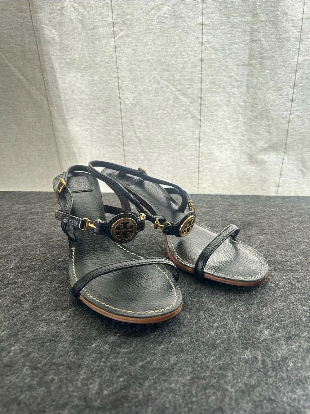 Tory Burch Black Leather Sandal with Gold Logo